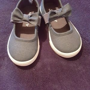 Girls toddler size 7 Old Navy shoe navy blue